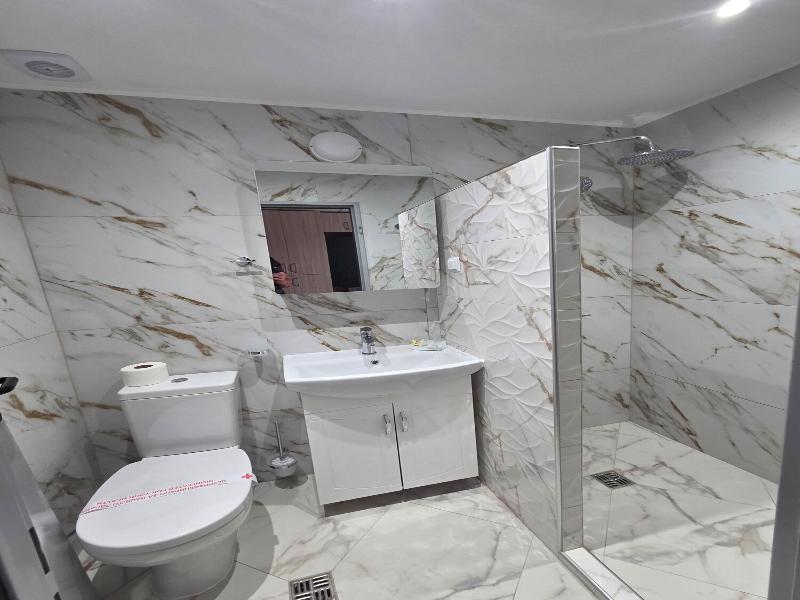 City Hotel image