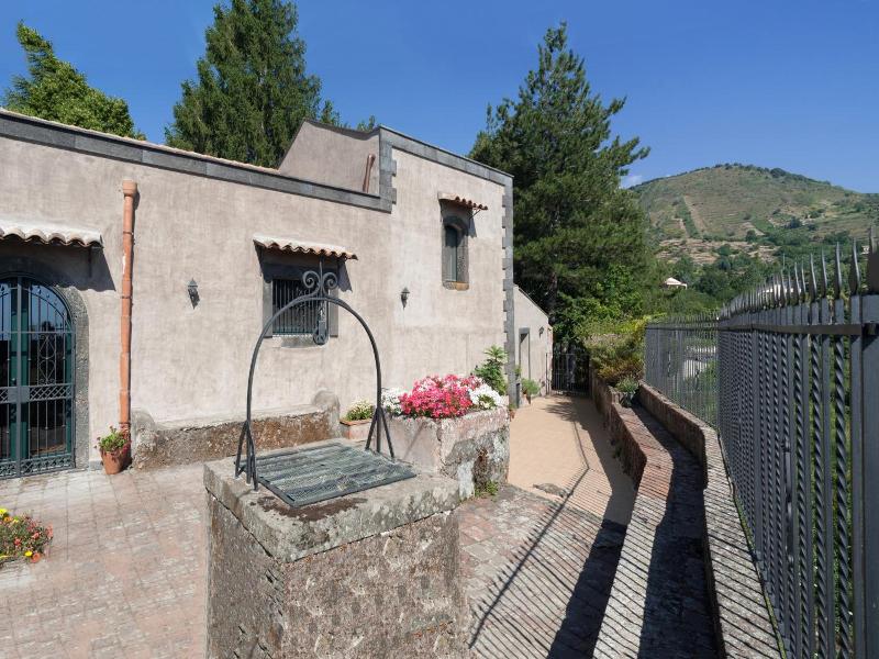 Casale Poggio Del Tiglio image