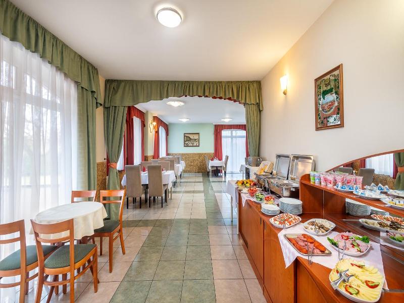 Platan Hotel image