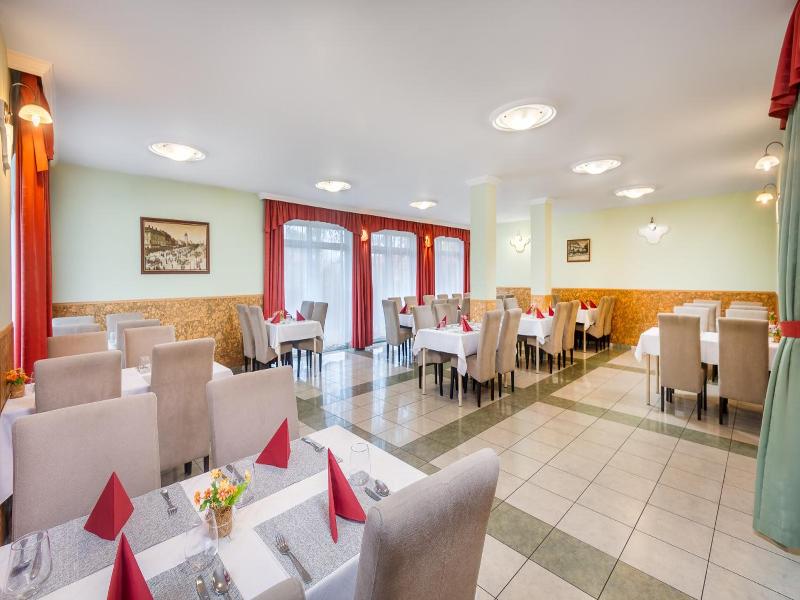 Platan Hotel image