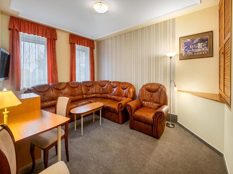 Platan Hotel image