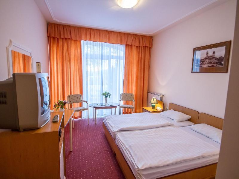 Platan Hotel image
