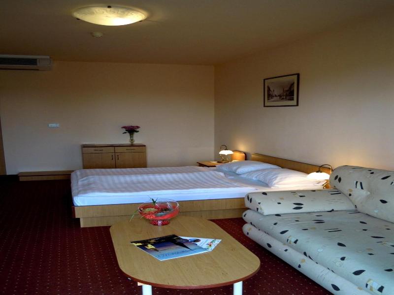 Platan Hotel image