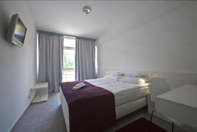 Holiday Hotel Csopak image