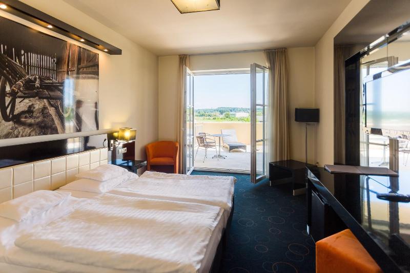 Gotthard Therme Hotel & Conference image