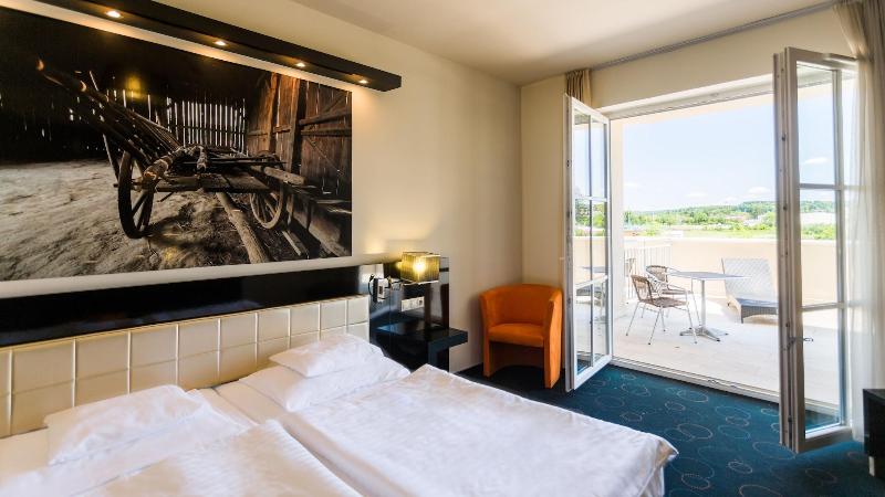 Gotthard Therme Hotel & Conference image