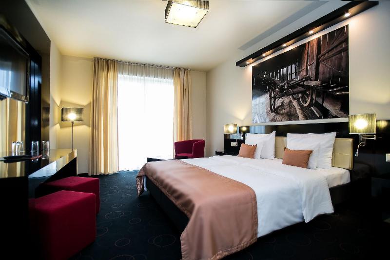 Gotthard Therme Hotel & Conference image