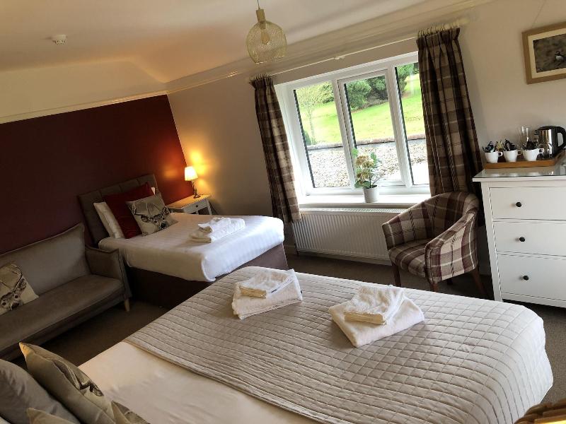 Burton Lodge Guest House image