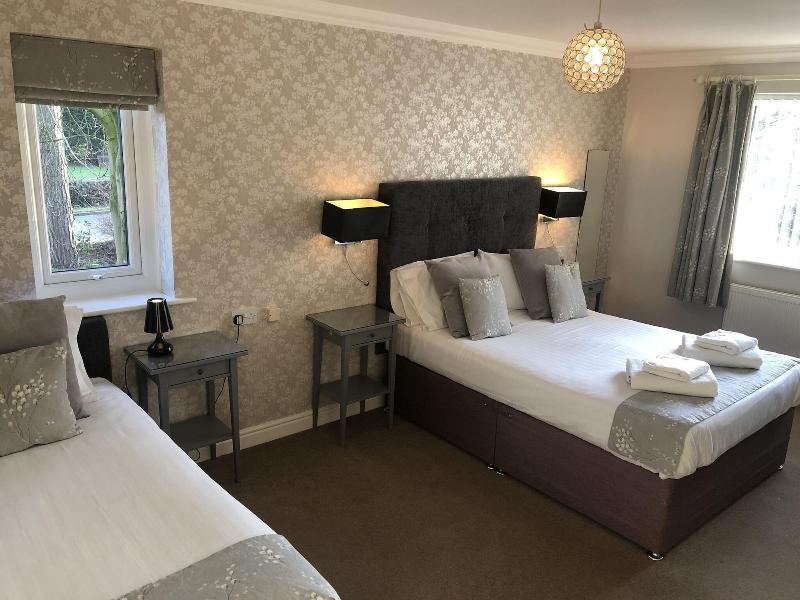 Burton Lodge Guest House image