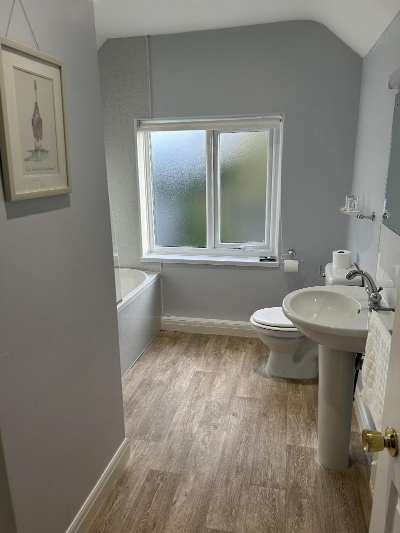 Burton Lodge Guest House image