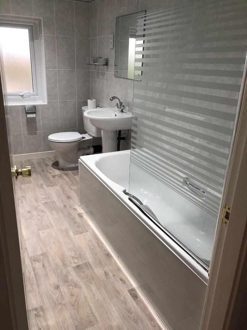 Burton Lodge Guest House image