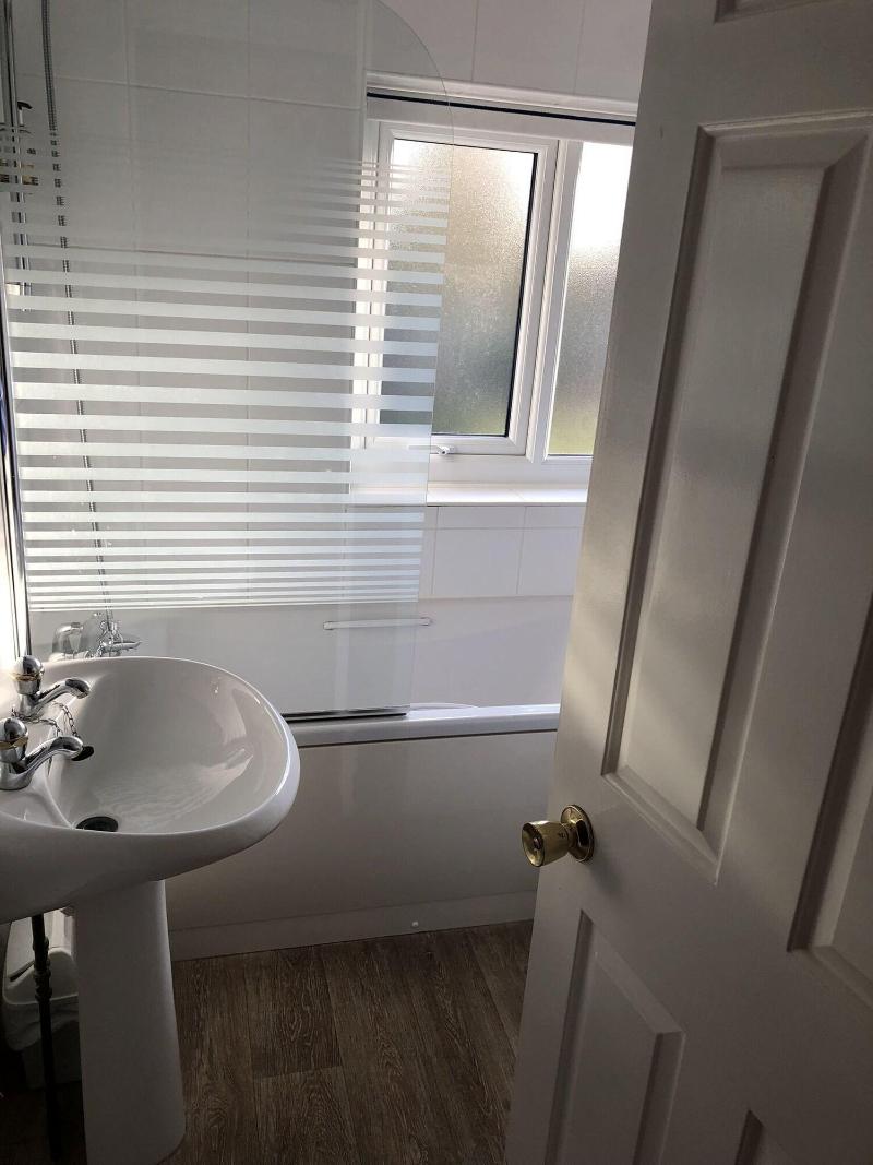 Burton Lodge Guest House image