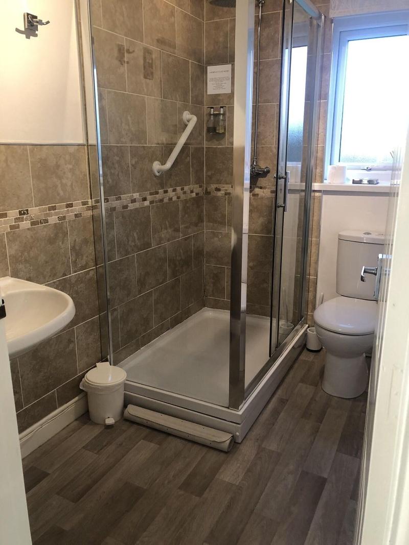 Burton Lodge Guest House image