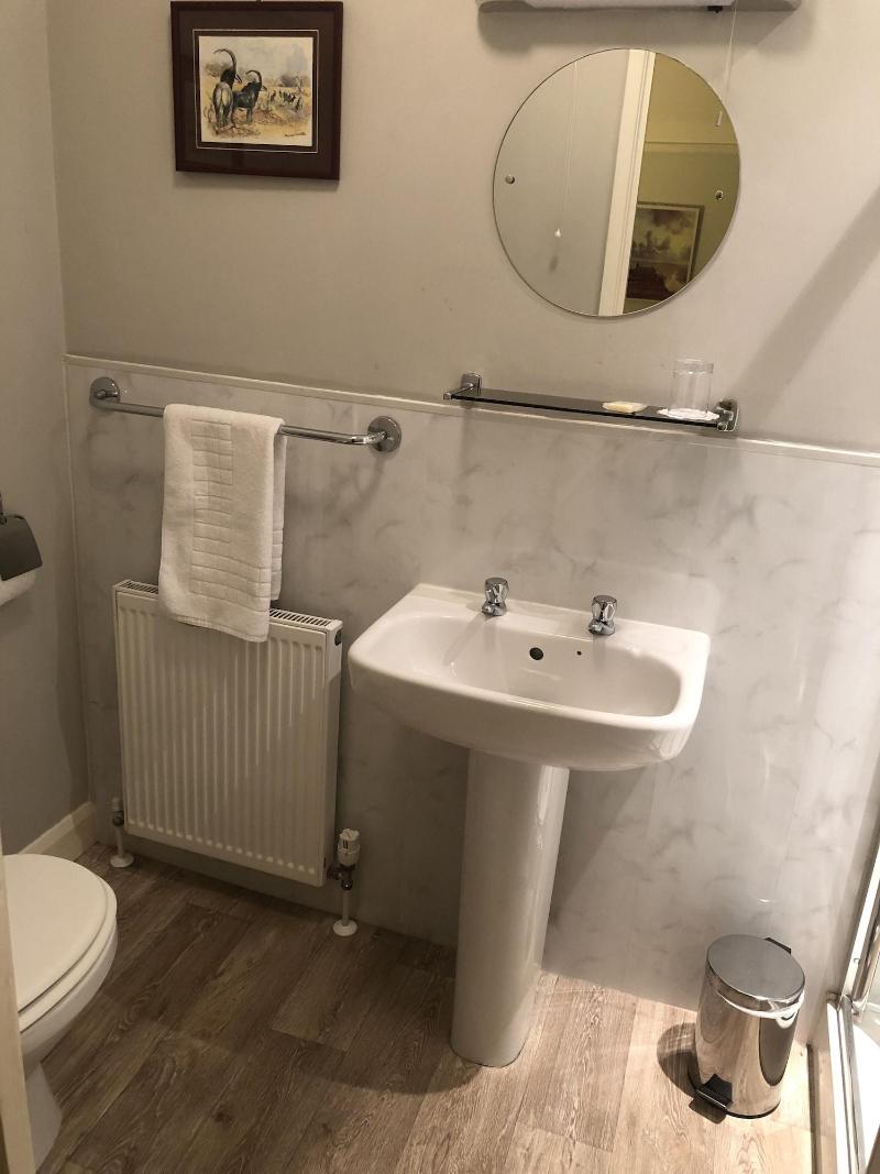 Burton Lodge Guest House image