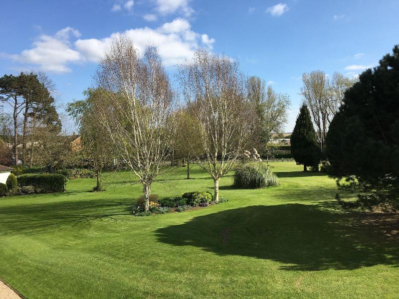 Burton Lodge Guest House image