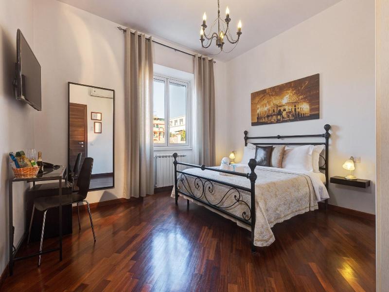 Little Rhome Suites image