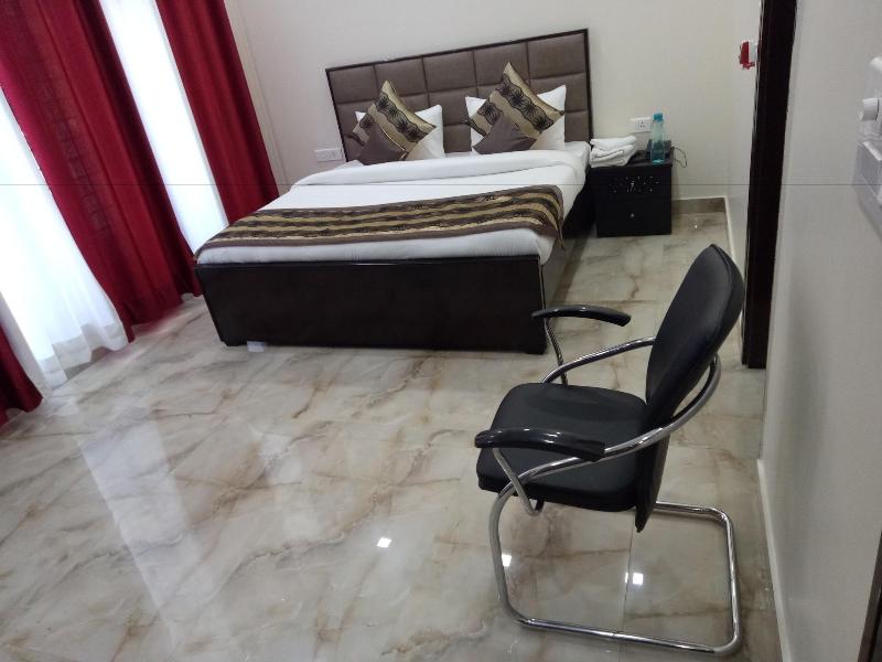 Srm House image