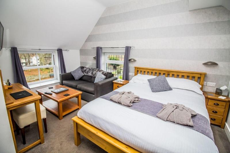 The Saxon Inn image