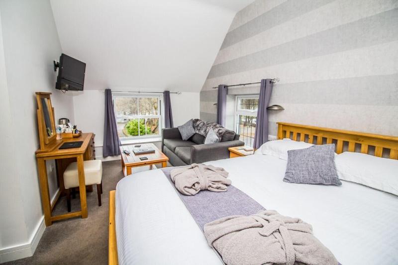 The Saxon Inn image