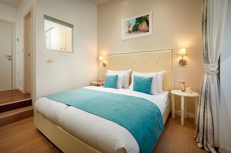 Villa Olea 1 image