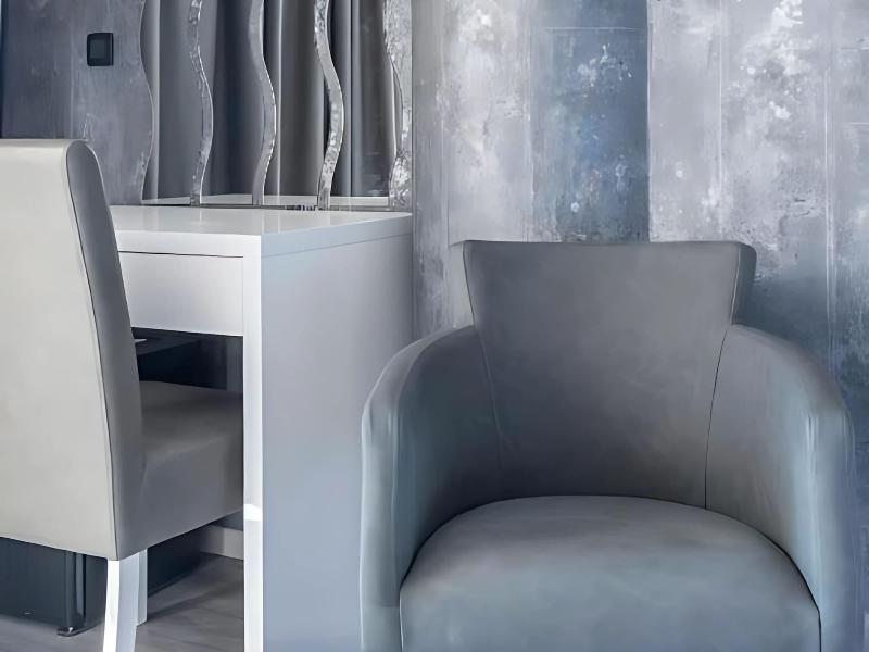 Luxury Rooms Seven image