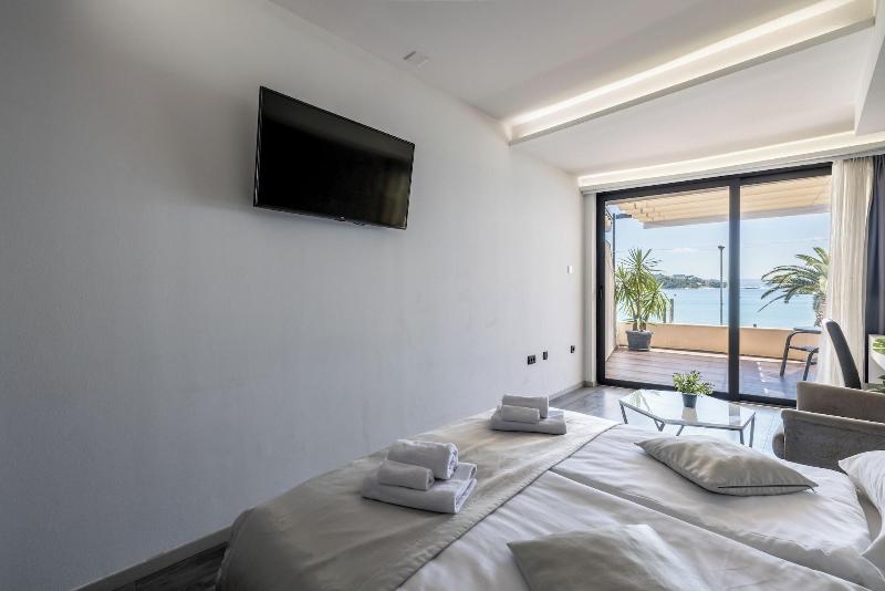 Luxury Rooms Seven image