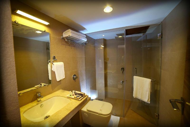 Grand Plaza Suites image