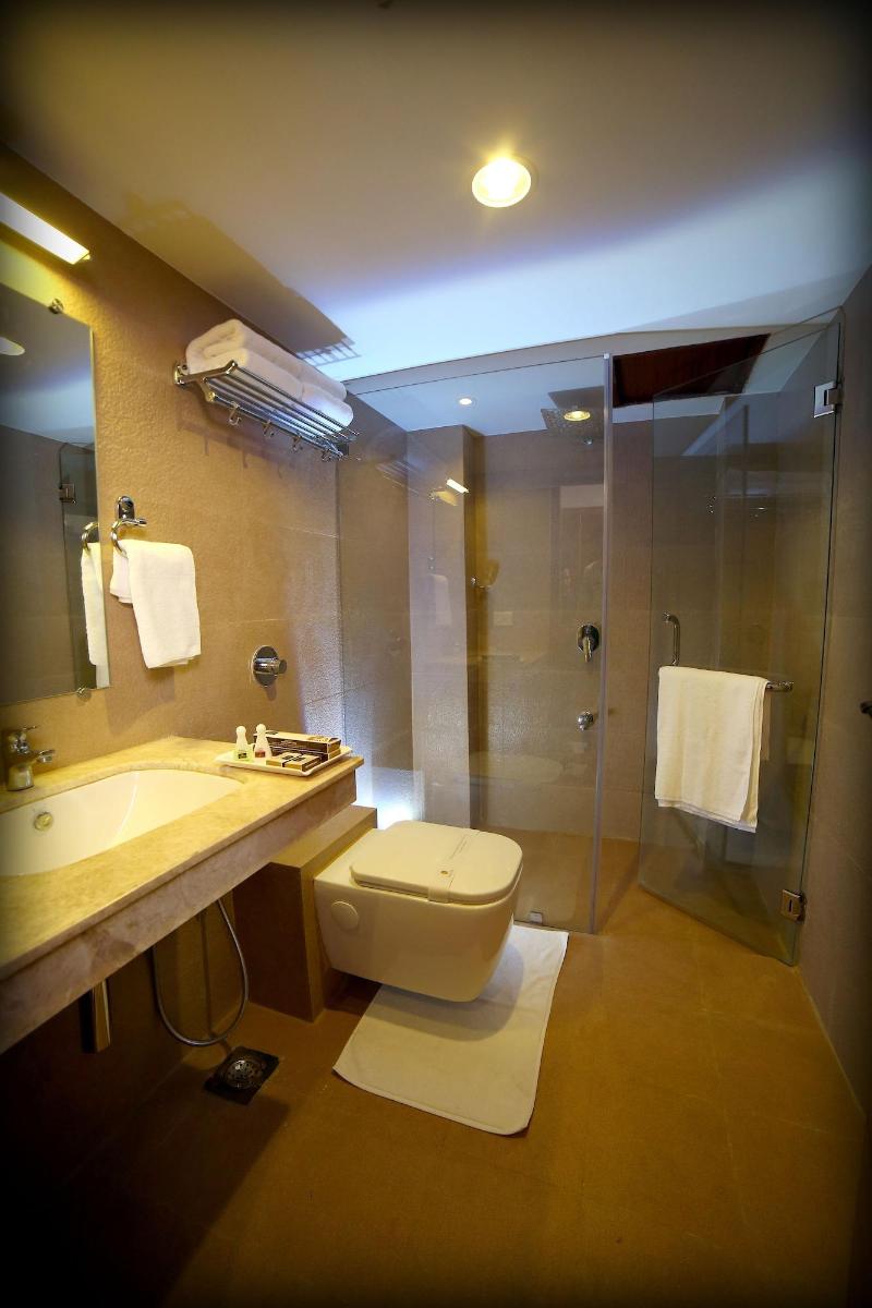 Grand Plaza Suites image