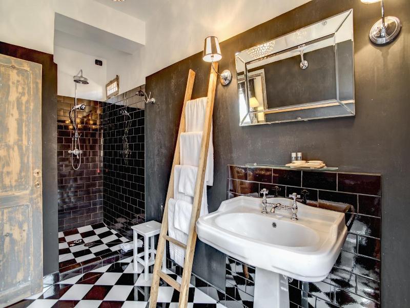 Borgo Vistalago image