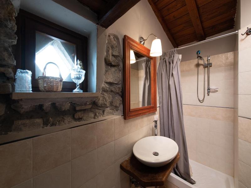 Borgo Vistalago image