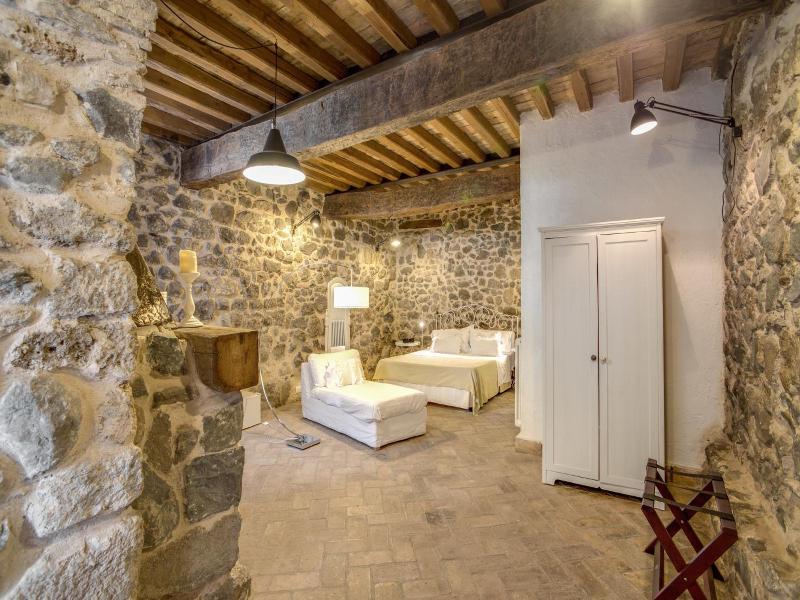 Borgo Vistalago image