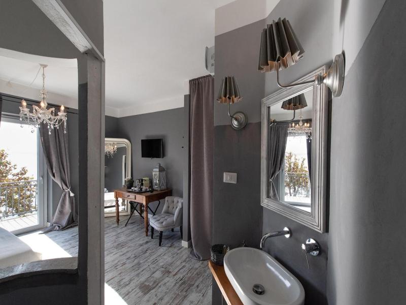 Borgo Vistalago image