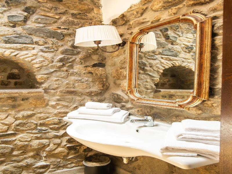 Borgo Vistalago image