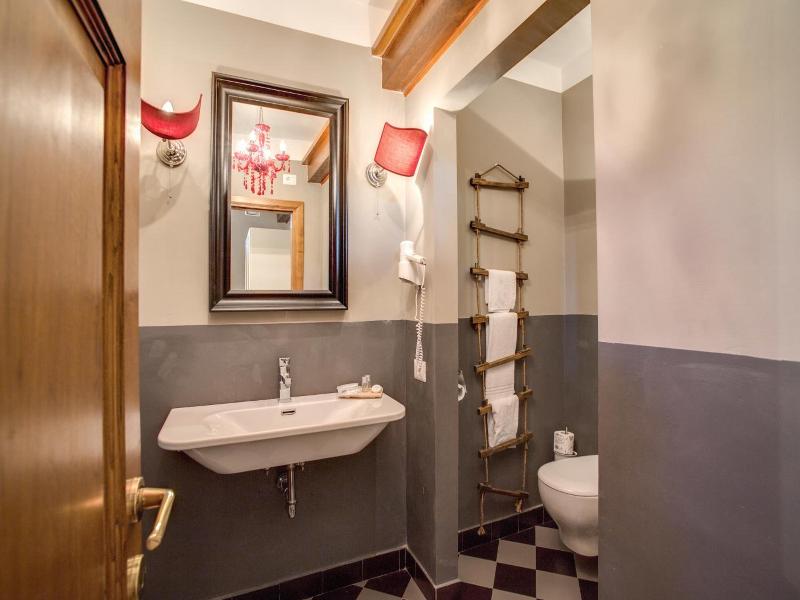 Borgo Vistalago image