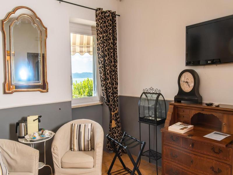Borgo Vistalago image