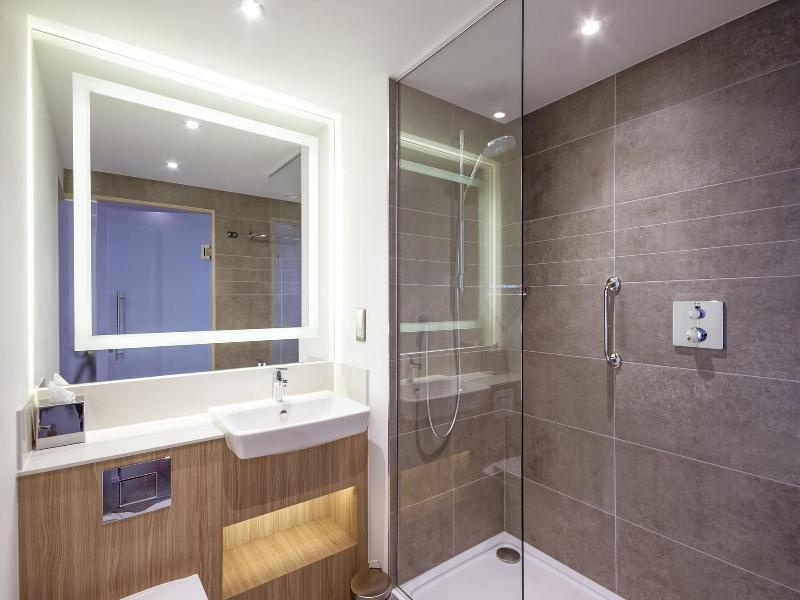 Courtyard By Marriott Keele Staffordshire image