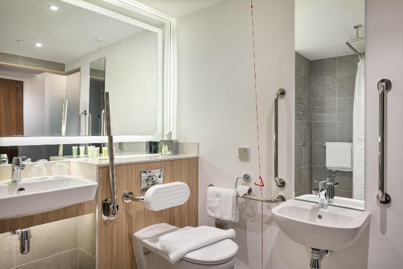 Courtyard By Marriott Keele Staffordshire image