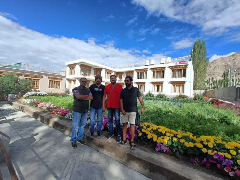 Leh Stumpa image