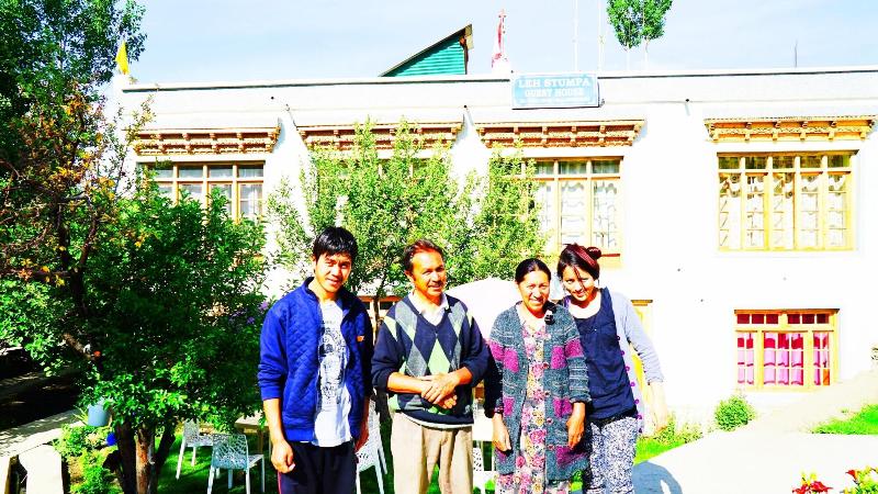 Leh Stumpa image