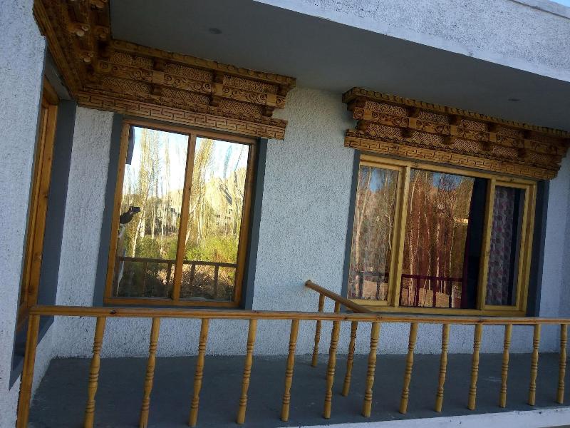 Leh Stumpa image