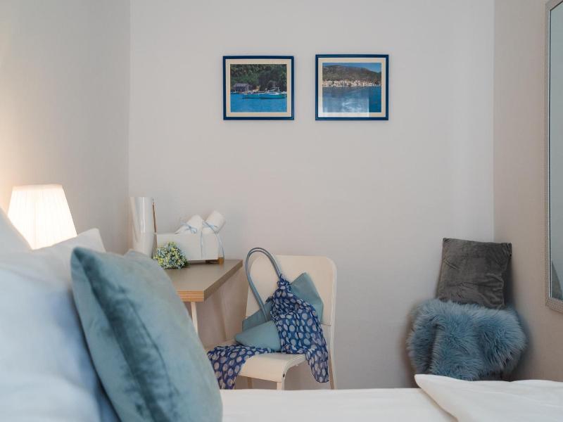 Rooms Lana image