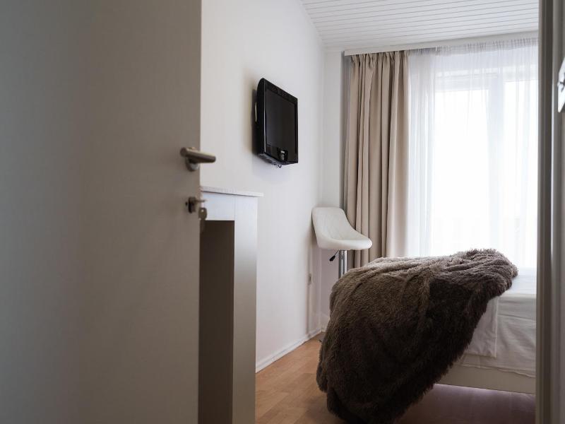 Rooms Lana image