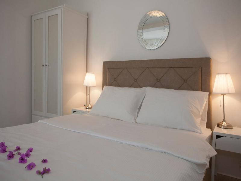 Rooms Lana image