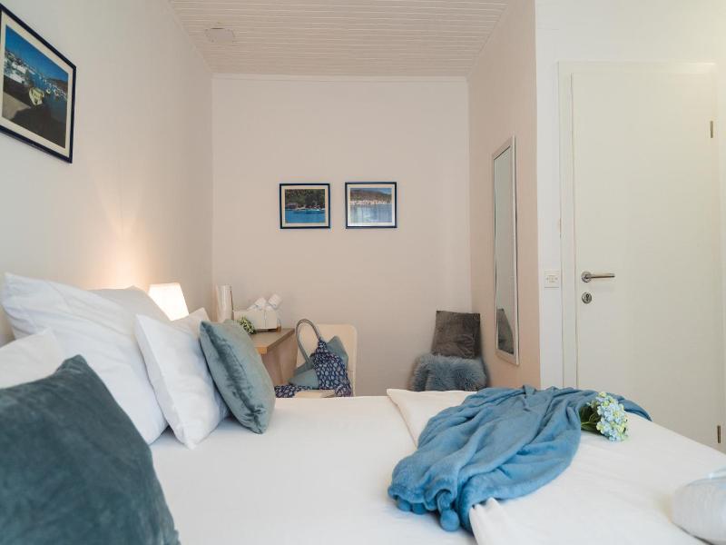 Rooms Lana image