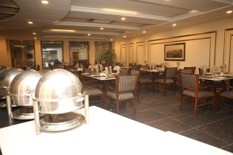 Faletti's Express Hotel image
