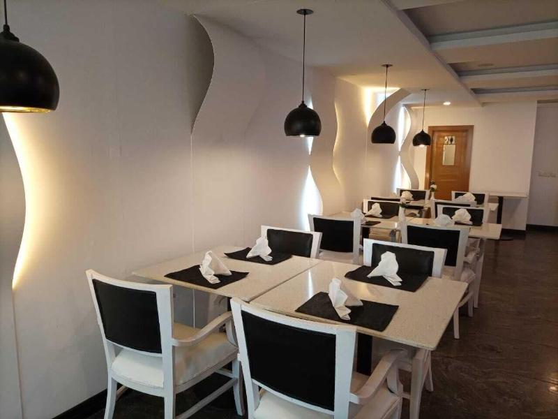 Faletti's Express Hotel image