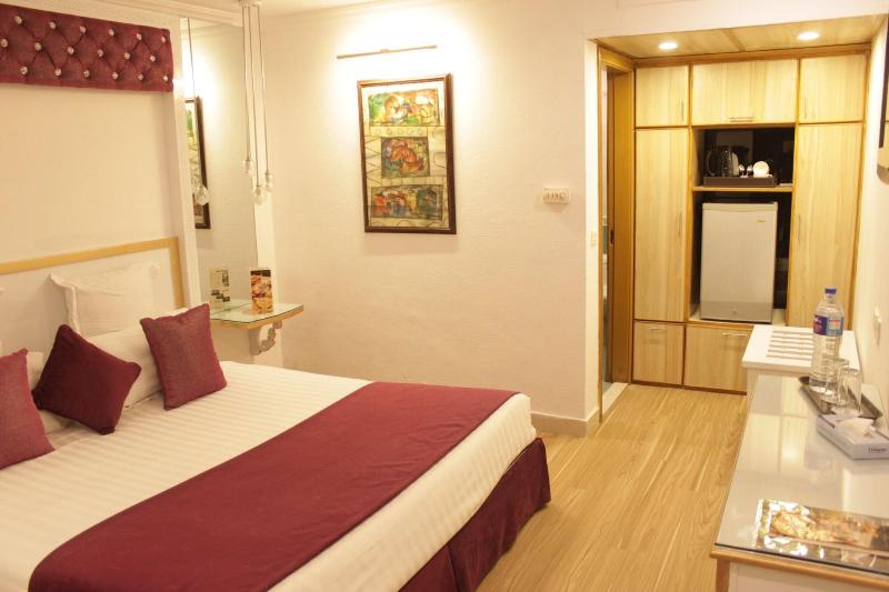 Faletti's Express Hotel image
