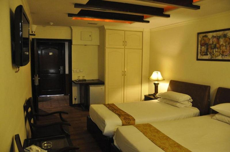 Faletti's Express Hotel image