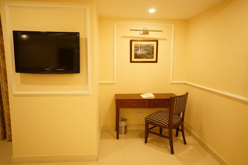 Faletti's Express Hotel image