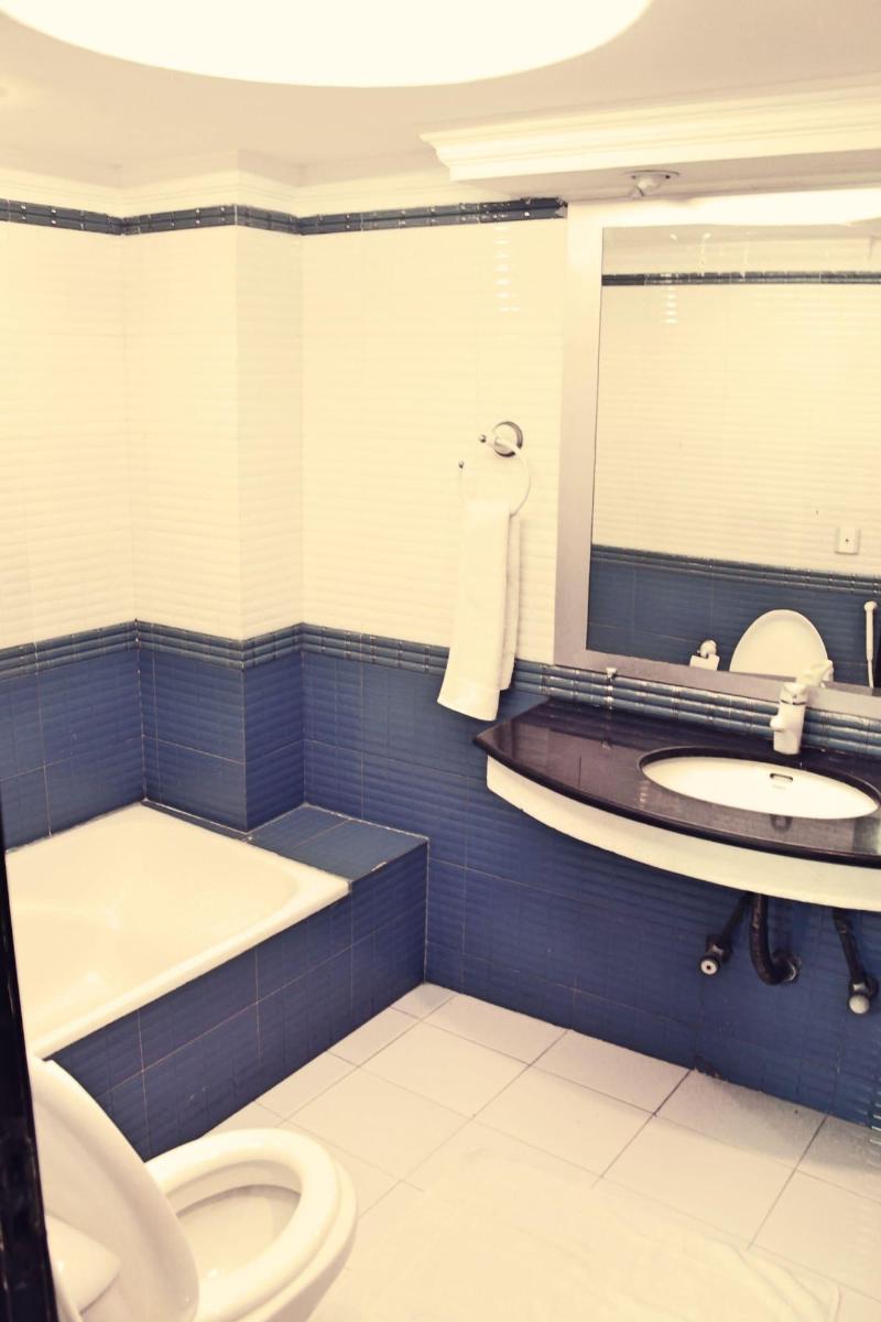 Faletti's Express Hotel image